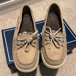 Sperry boat shoes